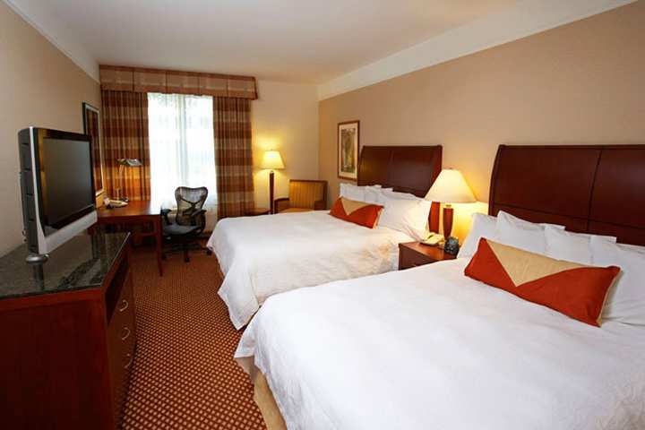 Hilton Garden Inn Фонтана Экстерьер фото