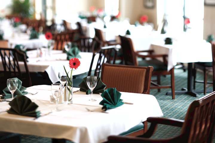 Hilton Garden Inn Фонтана Экстерьер фото